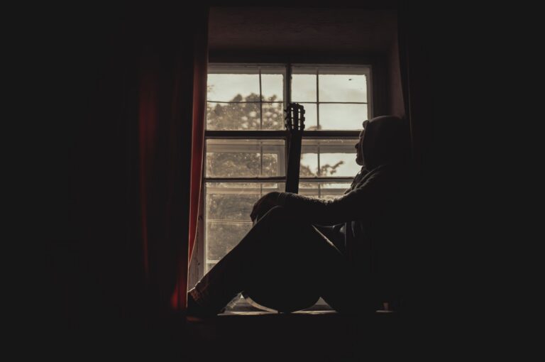 How My Body Tells the Difference Between Alone and Lonely - breath & quiet