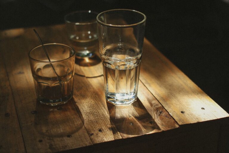 Why Cold Water Wakes My Whole Body Up After Eating - food & fuel